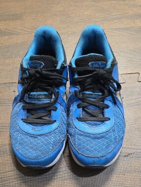 Saucony Blue and Black Boys Running Sneakers